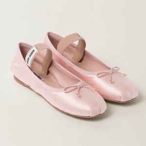 Miu Miu Satin Ballet flats in Orchid.